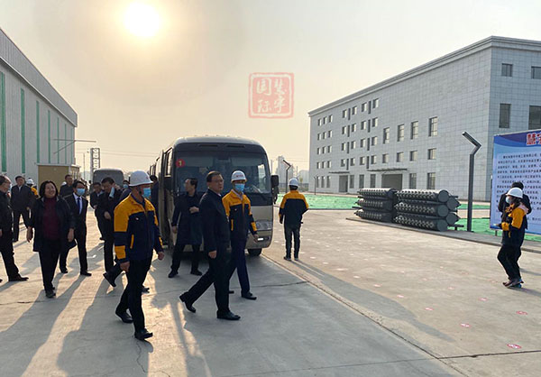 【領(lǐng)導(dǎo)關(guān)懷】河北省委常委唐山市市委書記張古江同志帶領(lǐng)各級領(lǐng)導(dǎo)到我公司視察(圖1)